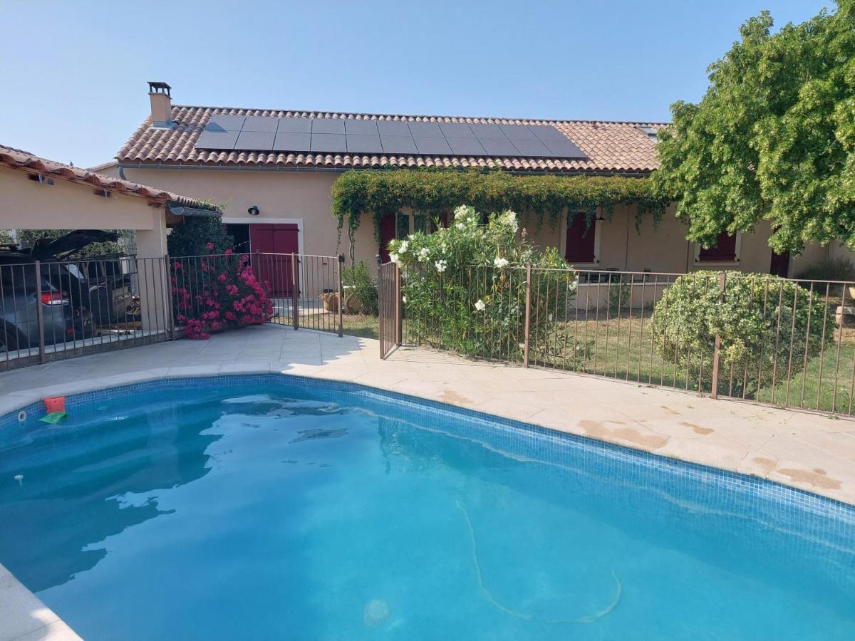 Mas La Gentille ,,, A La Campagne , Beautiful Outdoor , Swimming Pool , Pool House , Nice Green Garden , Bbq ,,, Only For You , Pour Passer Un Sejour Inoubliable 佩尔纳勒丰泰纳 外观 照片