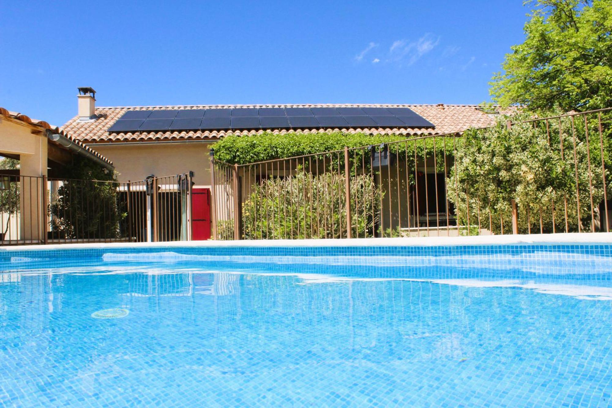 Mas La Gentille ,,, A La Campagne , Beautiful Outdoor , Swimming Pool , Pool House , Nice Green Garden , Bbq ,,, Only For You , Pour Passer Un Sejour Inoubliable 佩尔纳勒丰泰纳 外观 照片